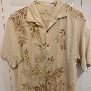 Mens Tommy Bahama Hawaiian shirt size XL